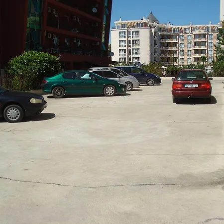 Summer Breeze 아파트